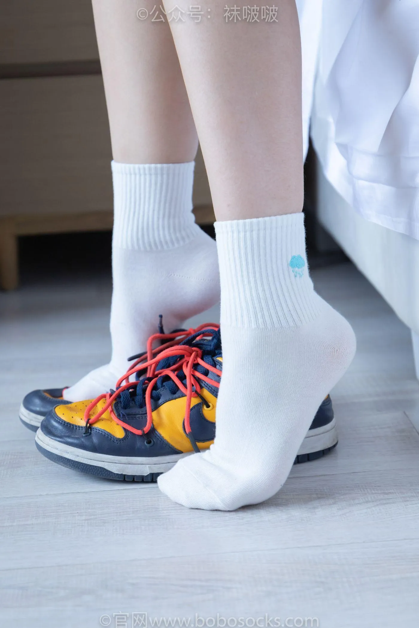 [BoBoSocks袜啵啵]NO.009 果冻-耐克板鞋、白棉袜、裸足 [130P]插图8